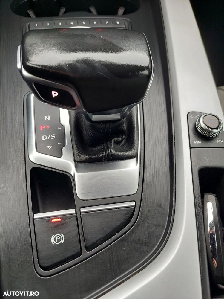 Audi A4 Avant 30 TDI S tronic - 20