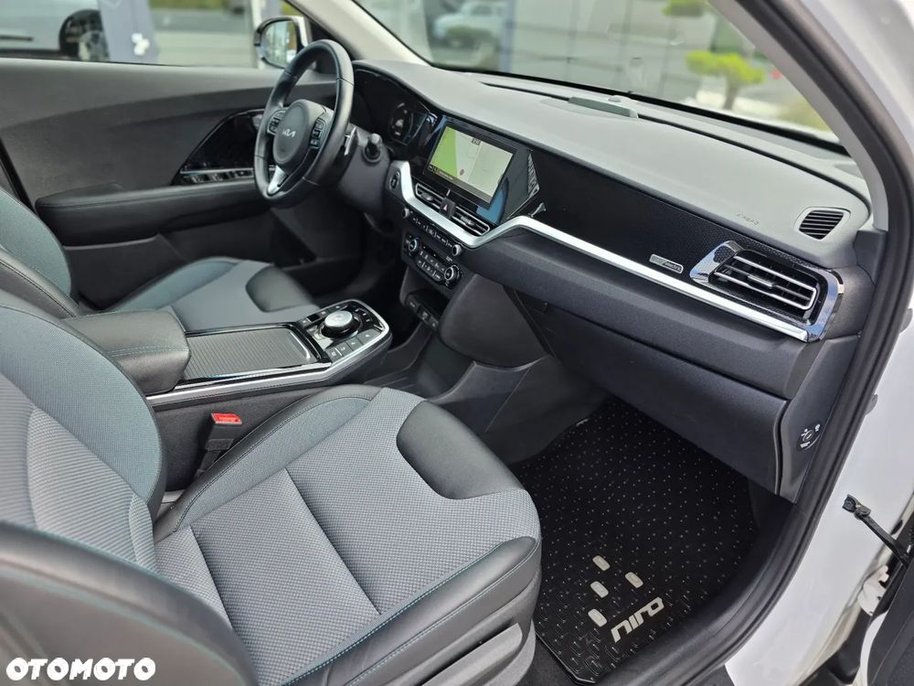 Kia Niro 64kWh XL - 24