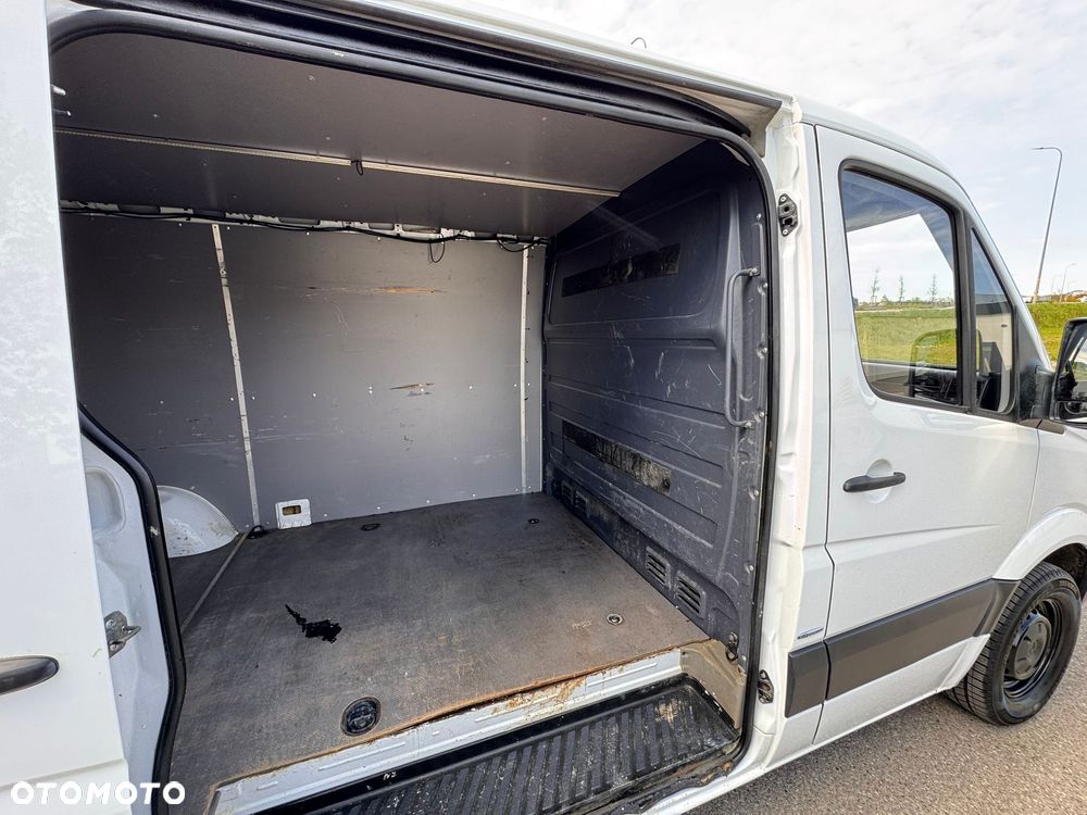 Mercedes-Benz Sprinter - 12