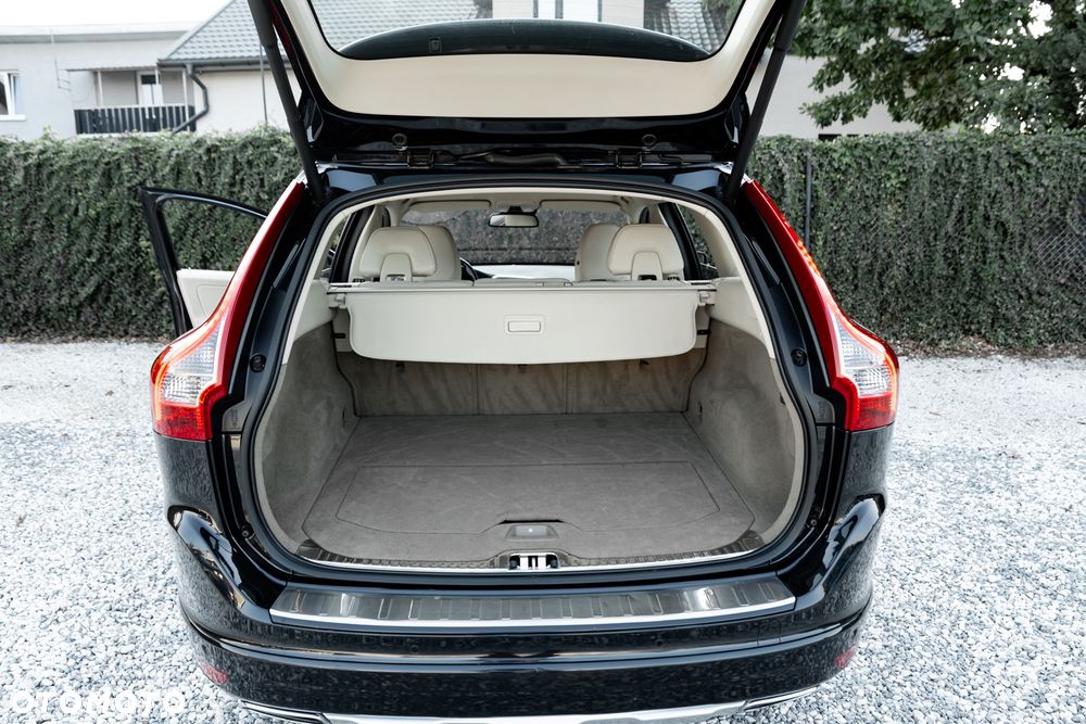 Volvo XC 60 D4 Drive-E Momentum - 16