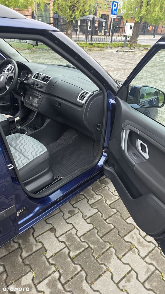 Skoda Fabia 1.6 16V Ambiente - 10