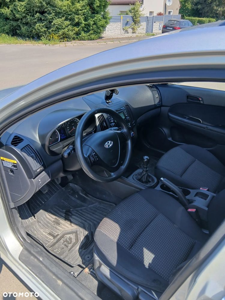 Hyundai i30 1.6 Classic - 14