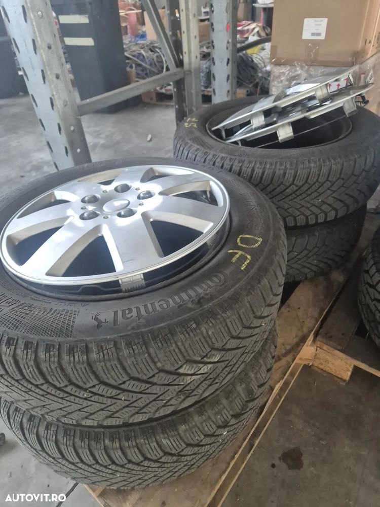 Volkswagen Golf 1.6 TDI DPF Comfortline - 25