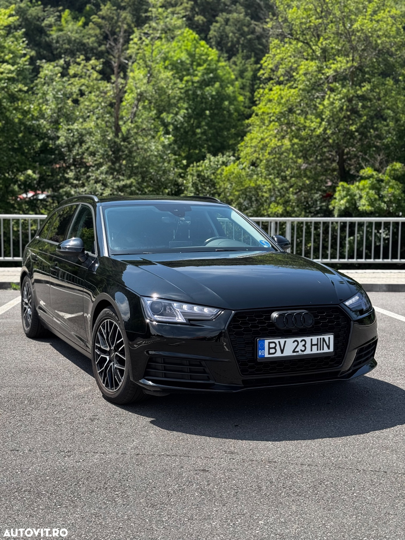 Audi A4 Avant 2.0 TDI S tronic - 2