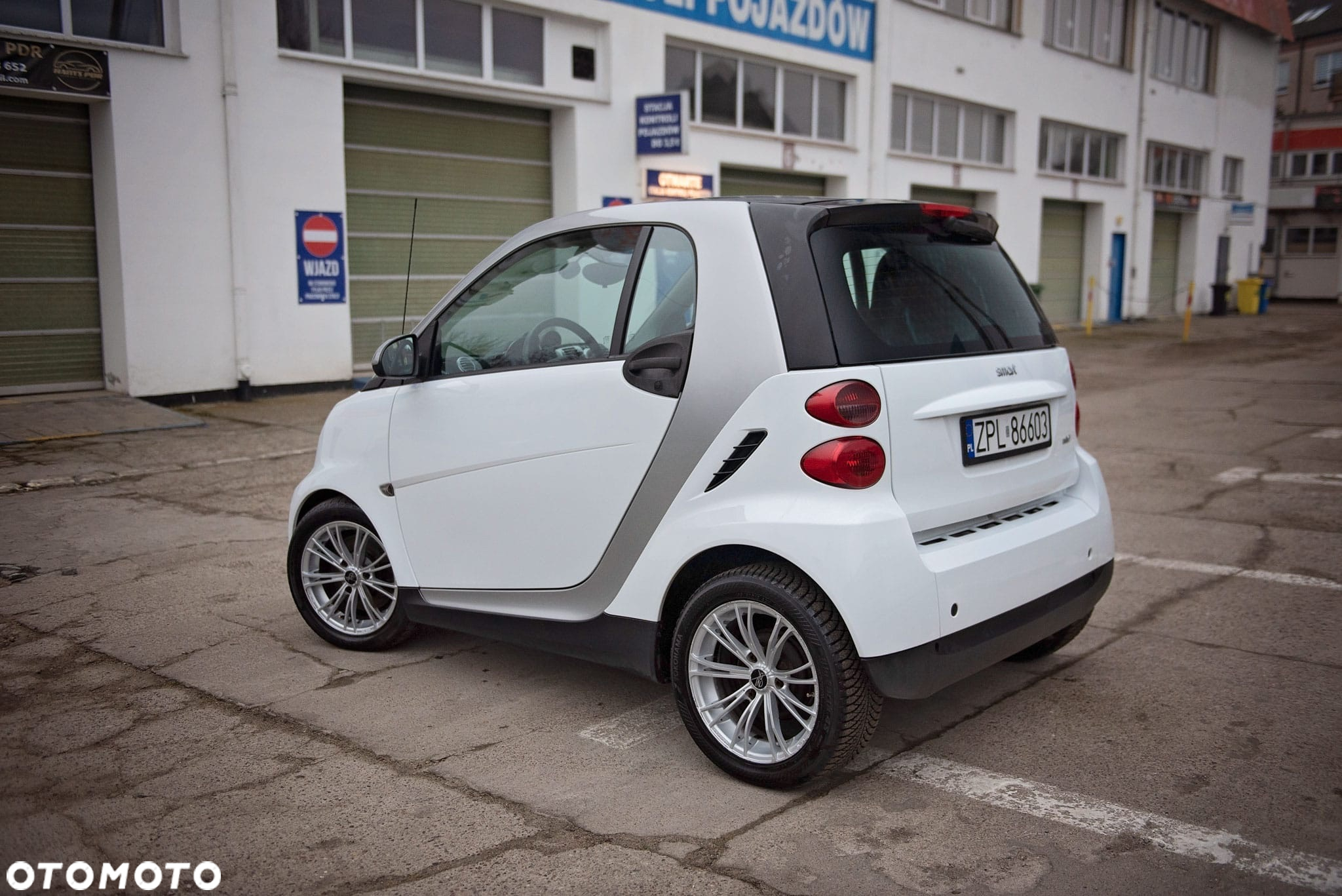 Smart Fortwo coupe softouch pure micro hybrid drive - 2