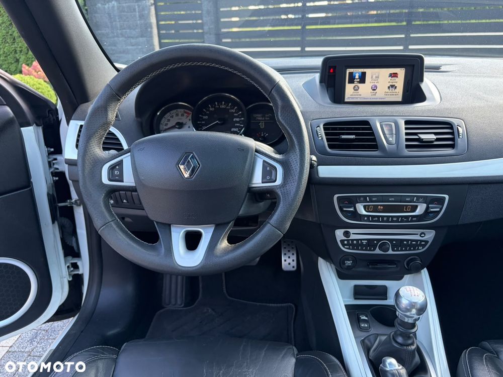 Renault Megane TCe 180 Monaco GP - 32