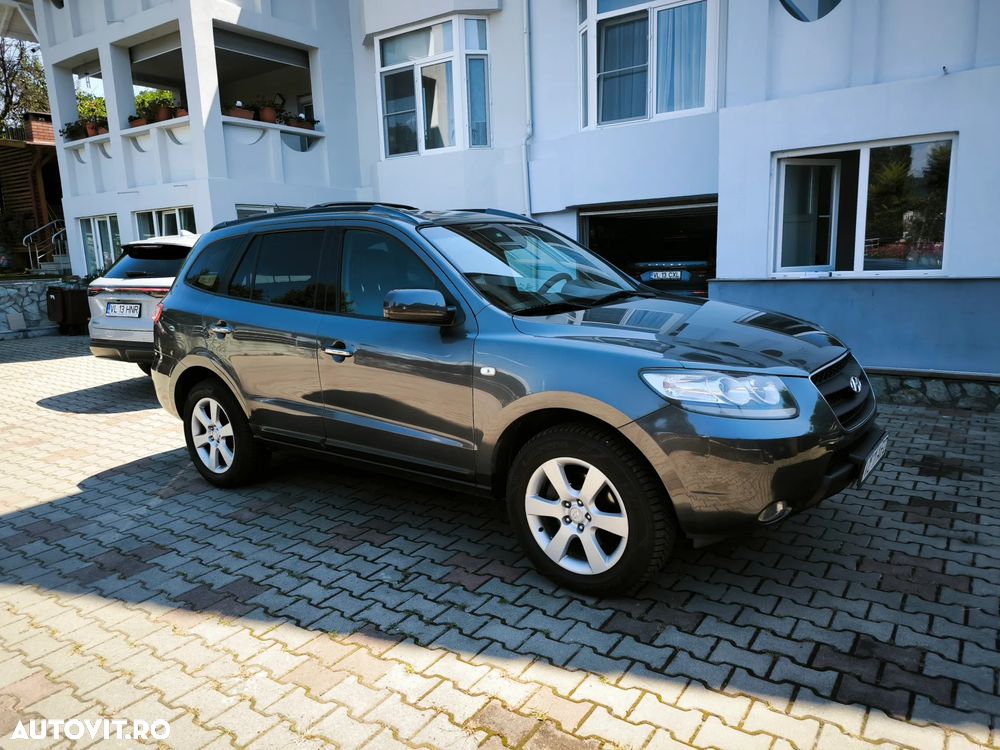 Hyundai Santa Fe 2.2 DSL VGT 7 SEATS 4WD AT PREMIUM - 3