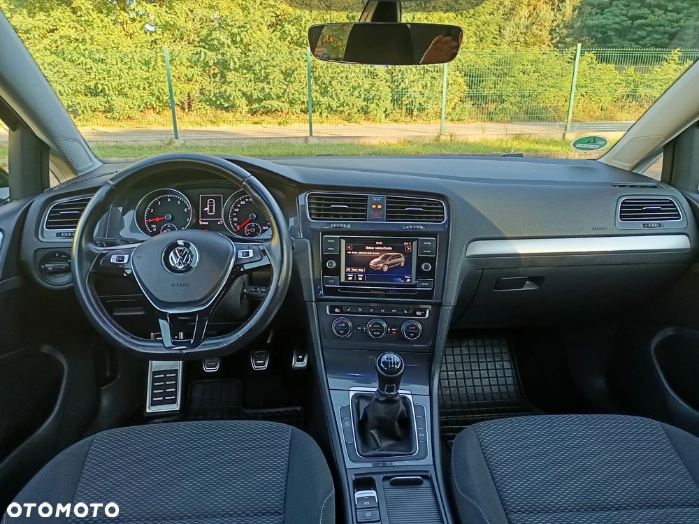 Volkswagen Golf 1.0 TSI BMT Comfortline - 13