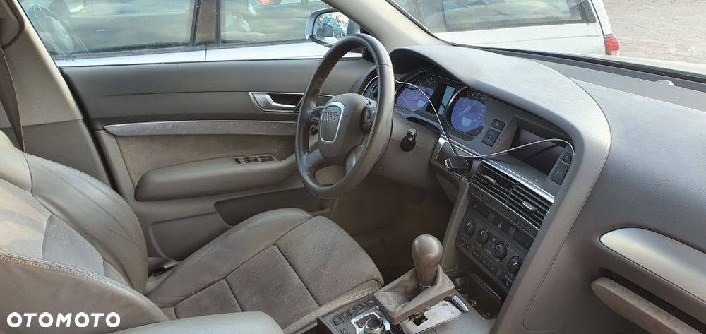 Audi a6 c6 2.4 130kw BDV drzwi LY7W GAC 2005 części blask Gołdap - 7