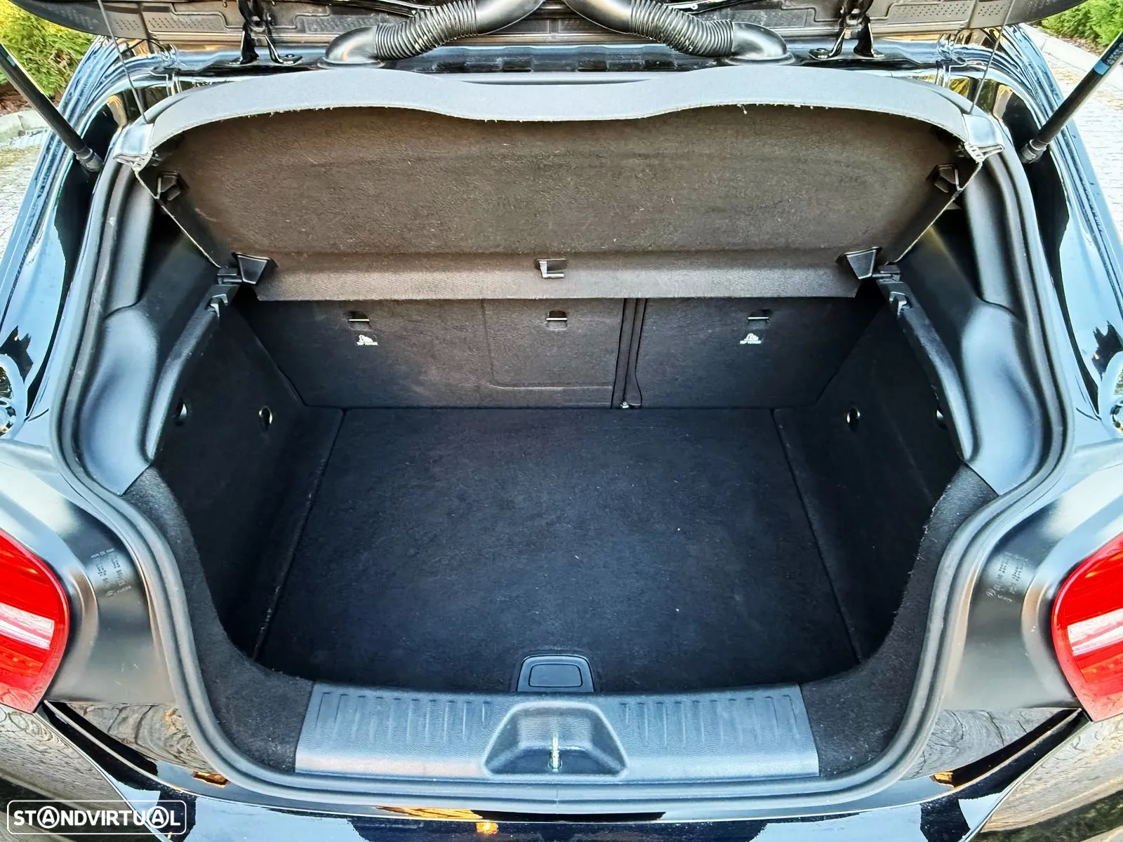 Mercedes-Benz A 180 CDI 7G-DCT AMG Line - 26