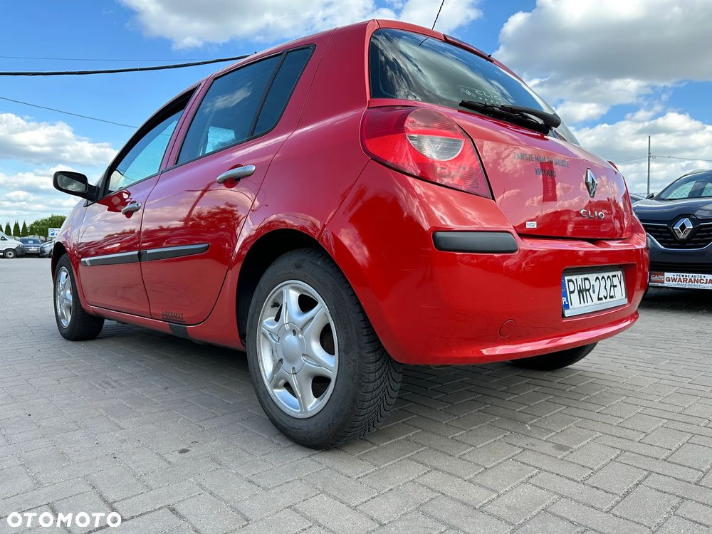Renault Clio - 28