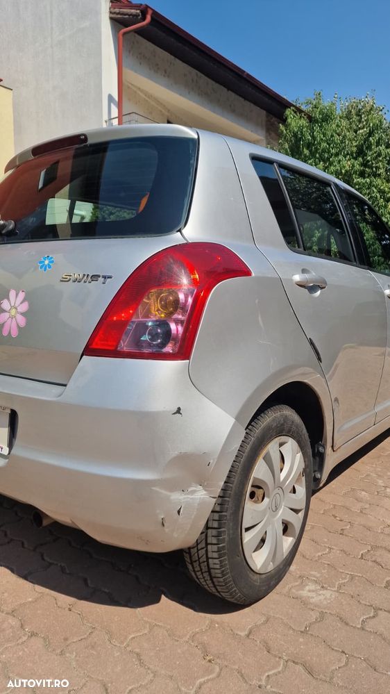 Suzuki Swift - 9