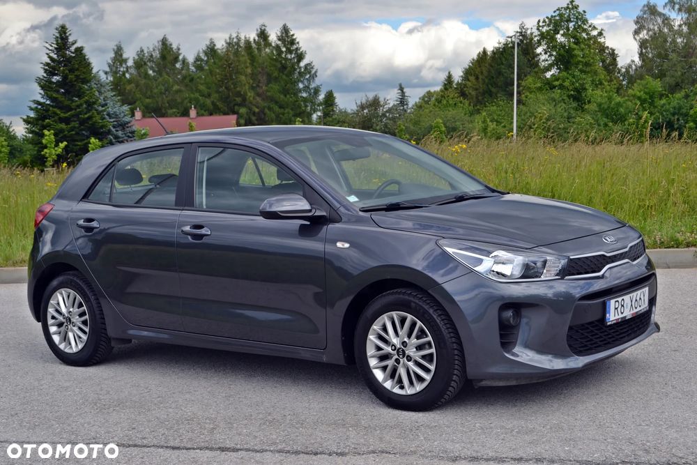 Kia Rio - 4