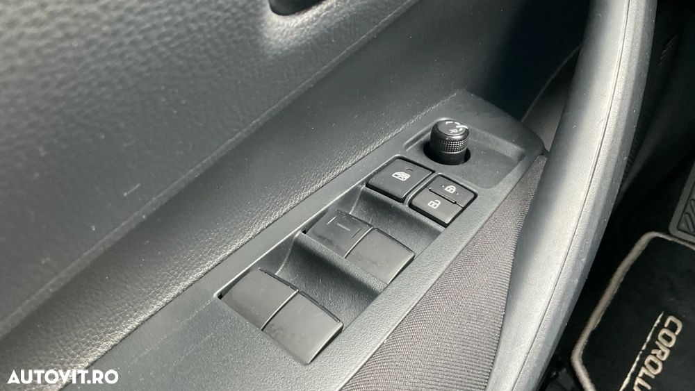 Toyota Corolla 1.8 HSD TS Eco - 21