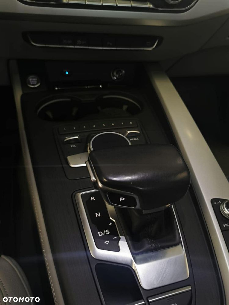 Audi A4 Limousine 2.0 TDI S tronic - 14