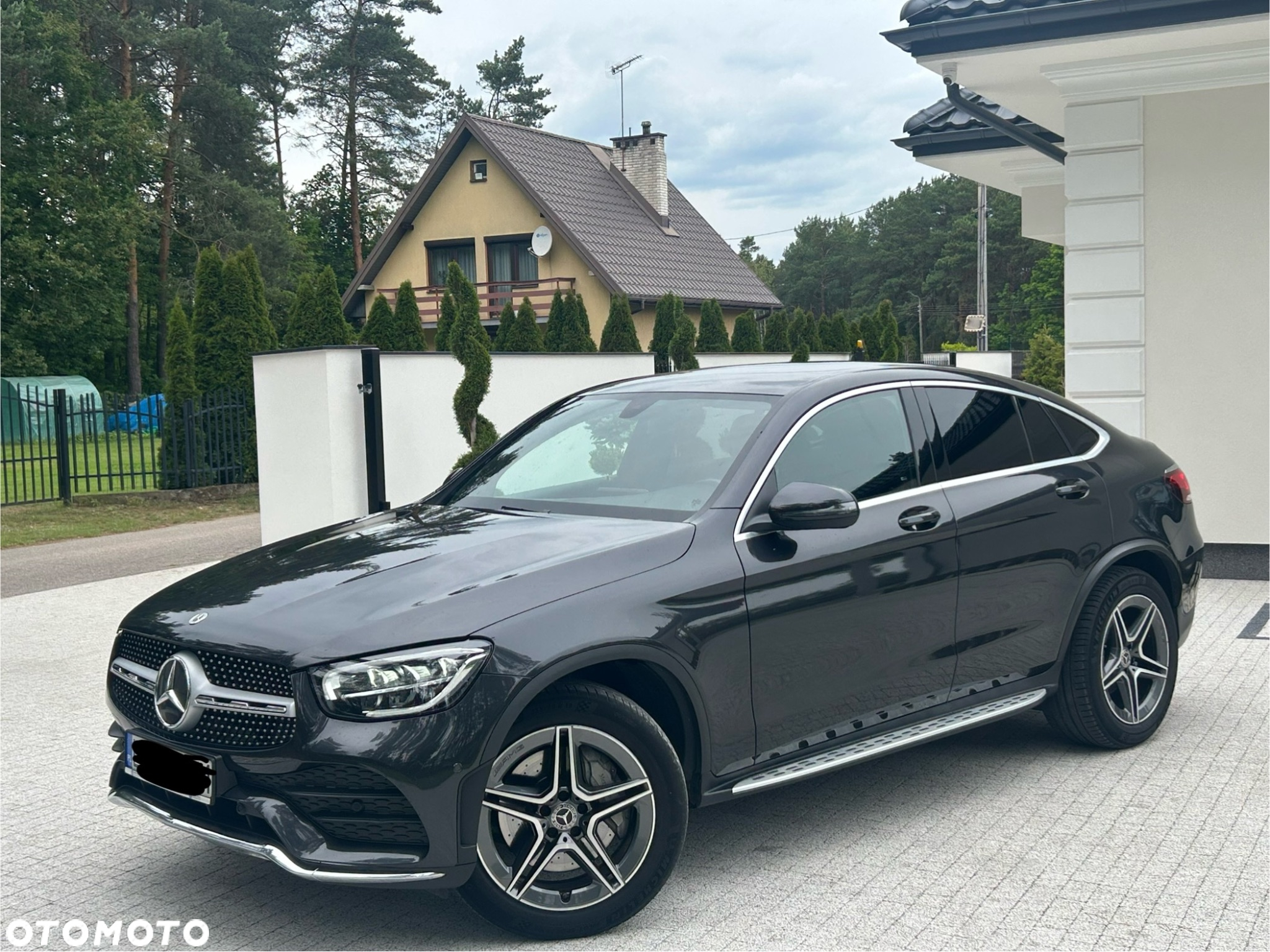 Mercedes-Benz GLC Coupe 300 4-Matic - 4
