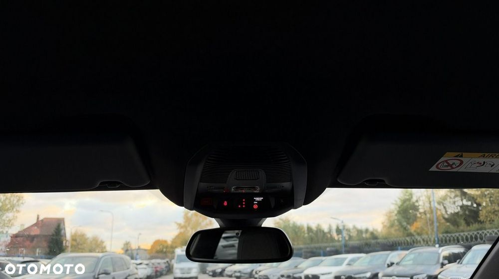 Peugeot 3008 1.6 PureTech Hybrid4 PHEV Allure S&S EAT8 - 23