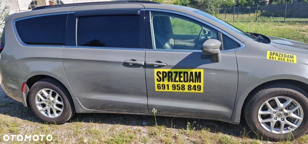Chrysler Pacifica - 7