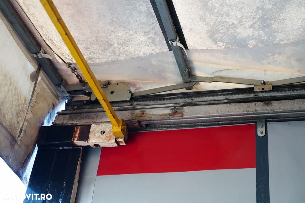 Eggers REMORCA / CORTINĂ / TROLIU / RAMPĂ HIDRAULICĂ / - 32