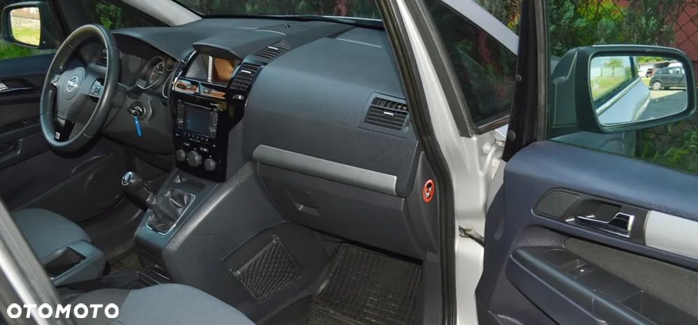 Opel Zafira 1.7 CDTI Cosmo - 33
