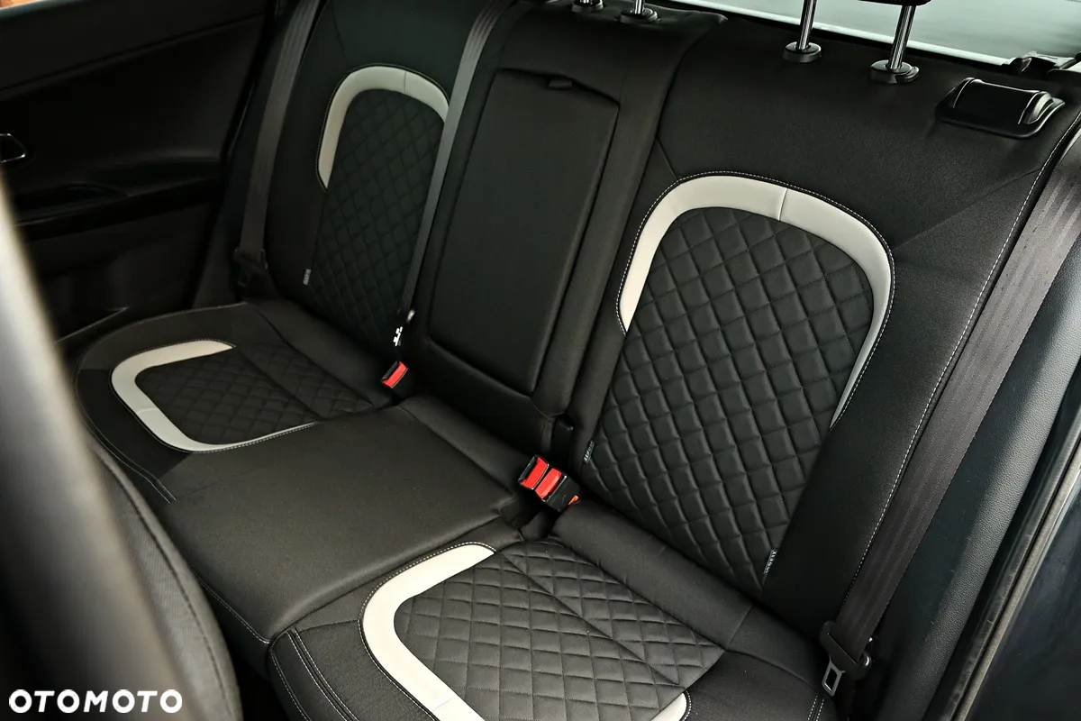 Kia Ceed 1.6 CRDi SCR GT-Line DCT - 34