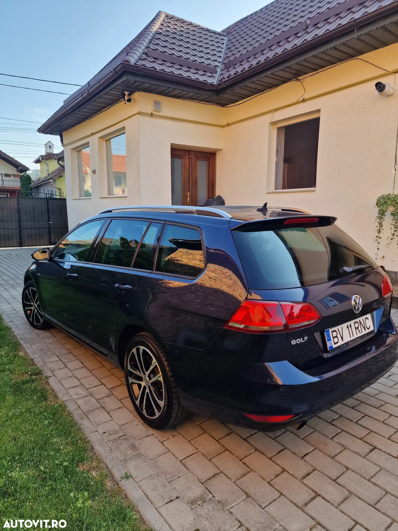 Volkswagen Golf 1.6 TDI DPF BMT DSG Highline - 2