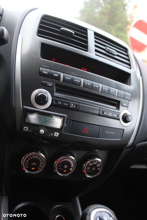 Mitsubishi ASX - 10