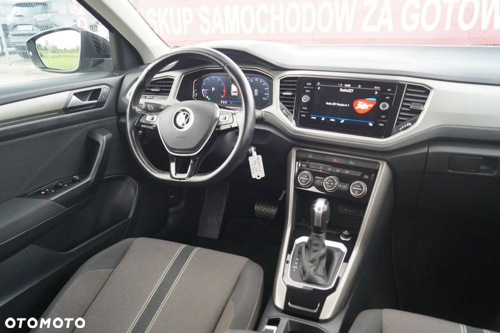Volkswagen T-Roc - 17