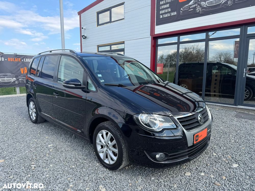 Volkswagen Touran - 1