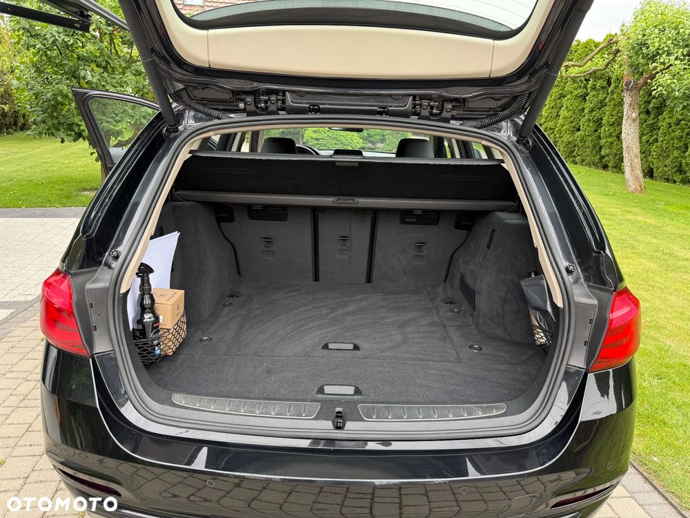 BMW Seria 3 318d Sport Line - 8