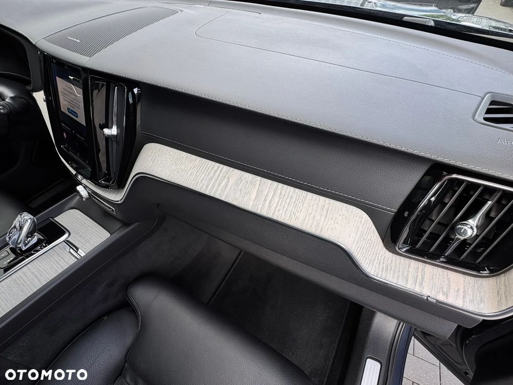 Volvo XC 60 B4 D AWD Inscription - 21