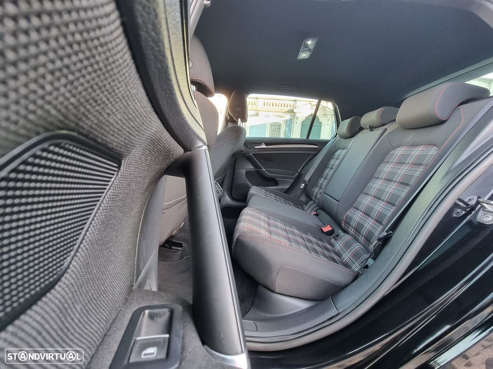 VW Golf GTI BlueMotion DSG - 9
