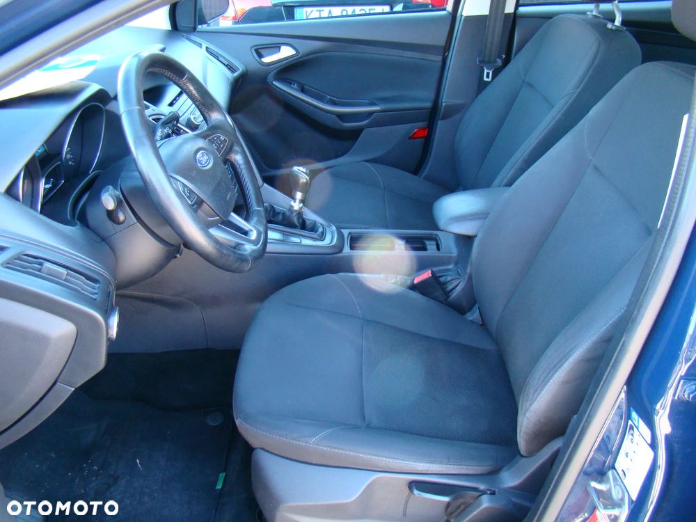 Ford Focus 1.5 TDCi DPF Start-Stopp-System Business - 6