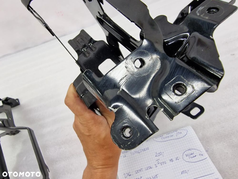 BMW G01 / G02 X3 / X4 17- LEWY OKULAR / UCHWYT / WSPORNIK LAMPY , NR 7400113 , NR AUKCJI SZ20 - 16