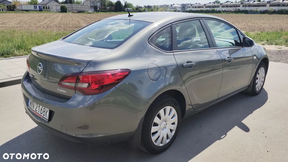 Opel Astra 1.4 T EU6 - 4