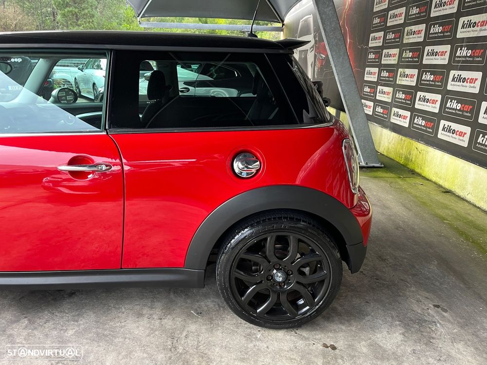 MINI 3 Portas Cooper S - 12