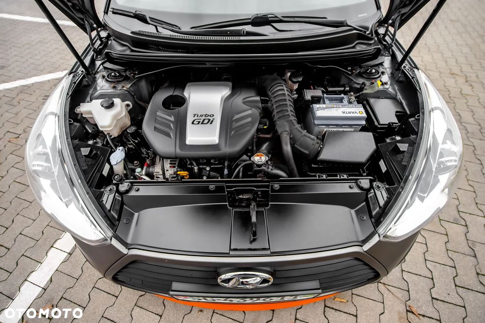 Hyundai Veloster 1.6 Turbo Premium - 16