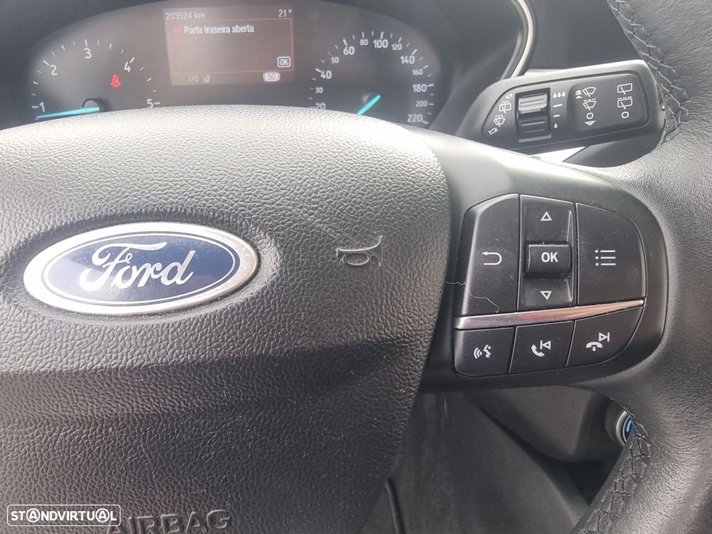 Ford Focus SW 1.5 TDCi EcoBlue Active - 19