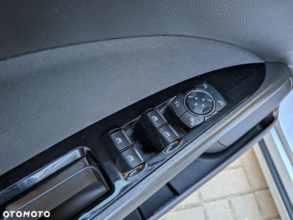 Ford Mondeo - 15