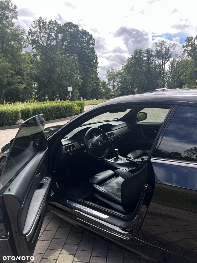 BMW Seria 3 335i - 23