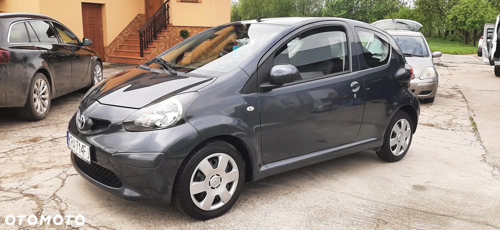 Toyota Aygo - 1