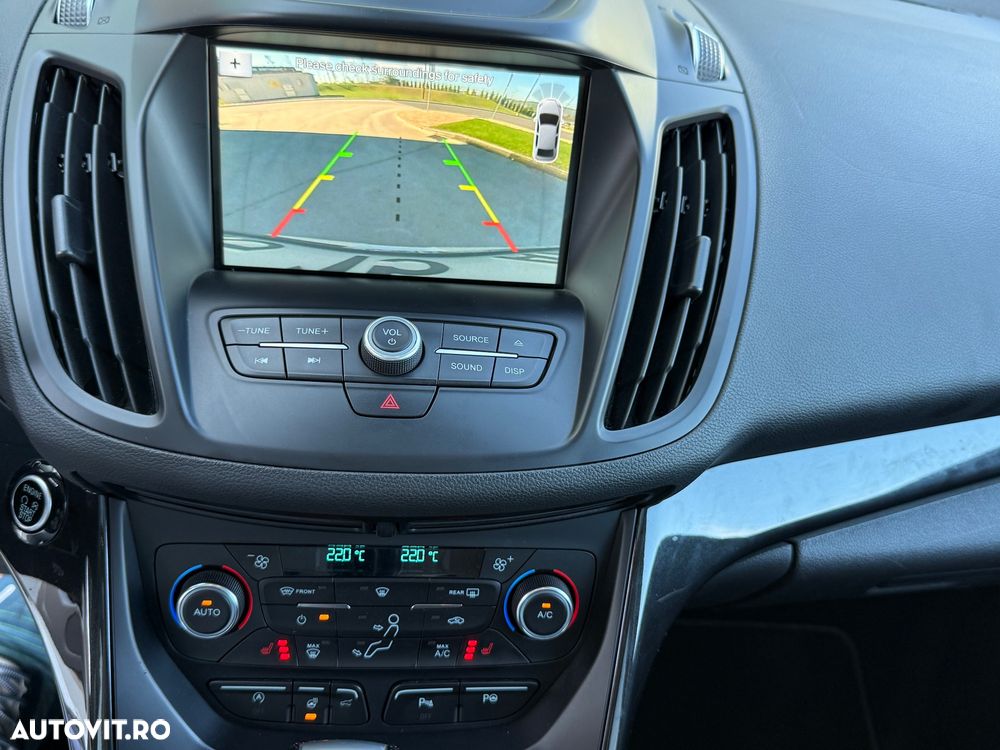 Ford Kuga 2.0 TDCi Powershift 4WD Titanium - 9