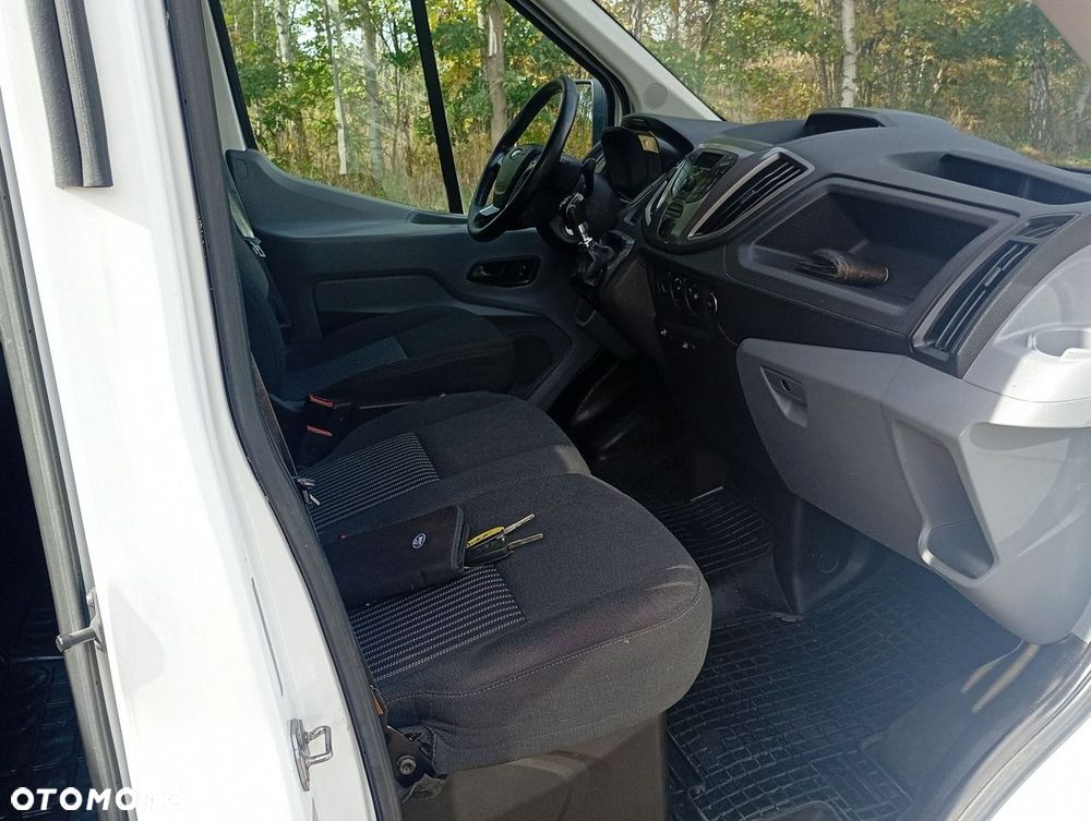 Ford Transit - 19