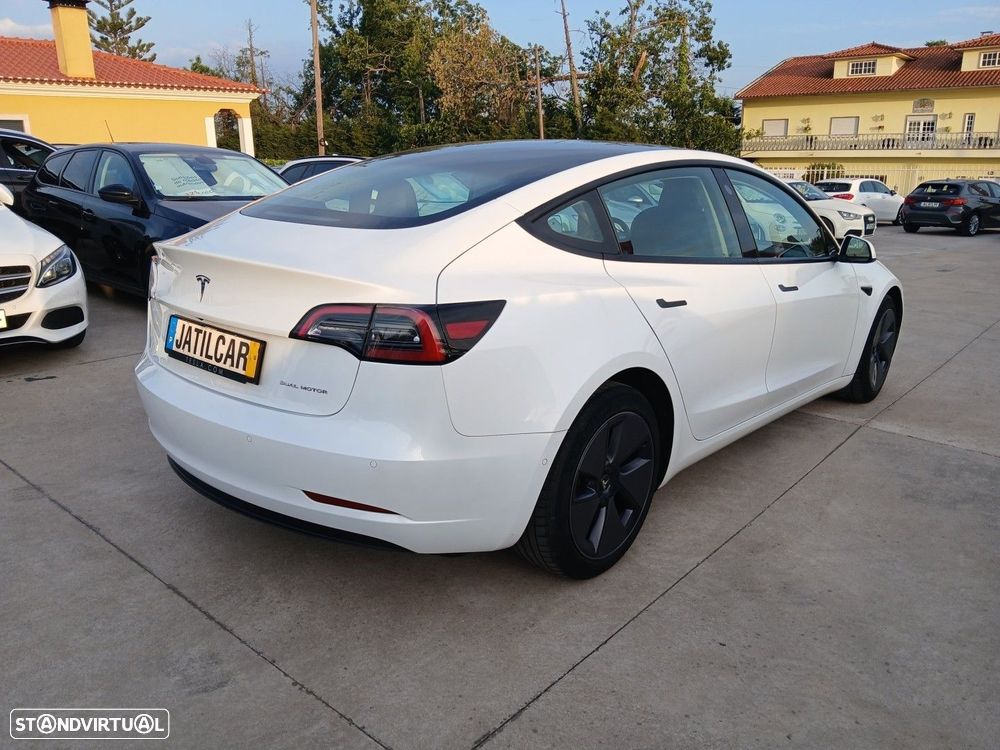 Tesla Model 3 - 7