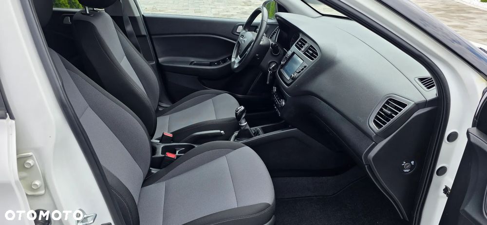Hyundai i20 blue 1.0 T-GDI YES - 13