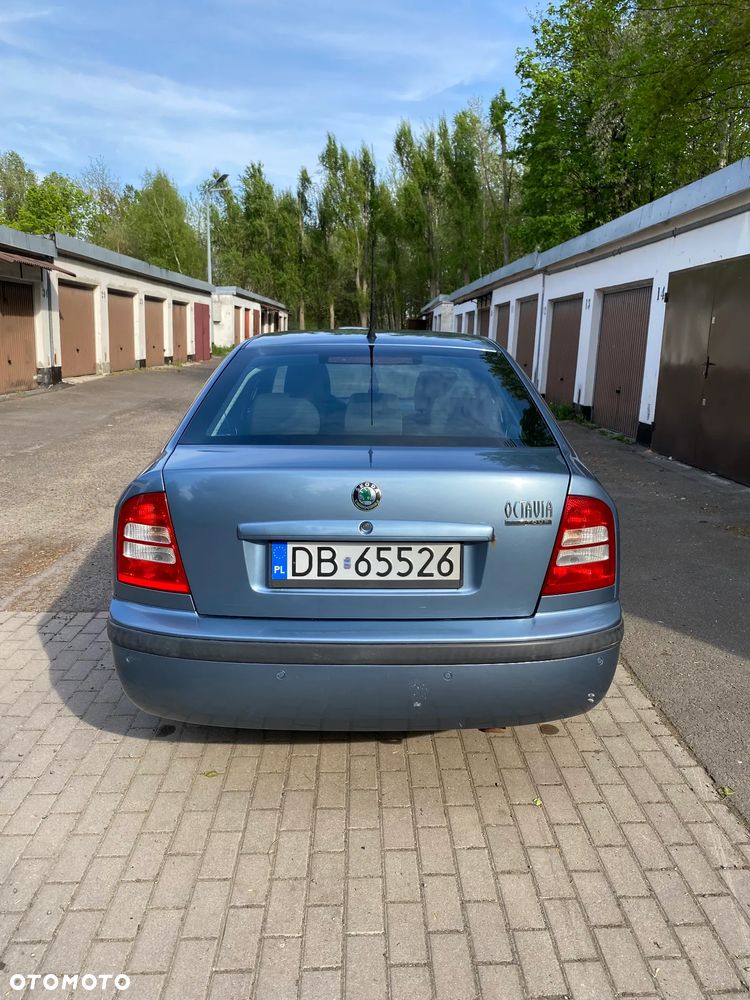 Skoda Octavia 1.6 Tour Plus Ice+ - 4