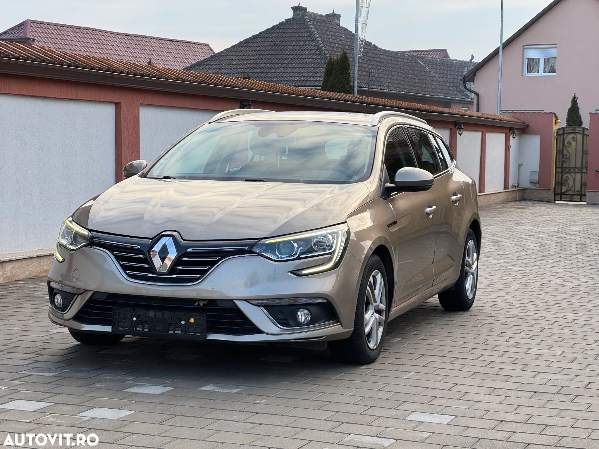 Renault Megane Grandtour ENERGY dCi 110 EDC BUSINESS - 1