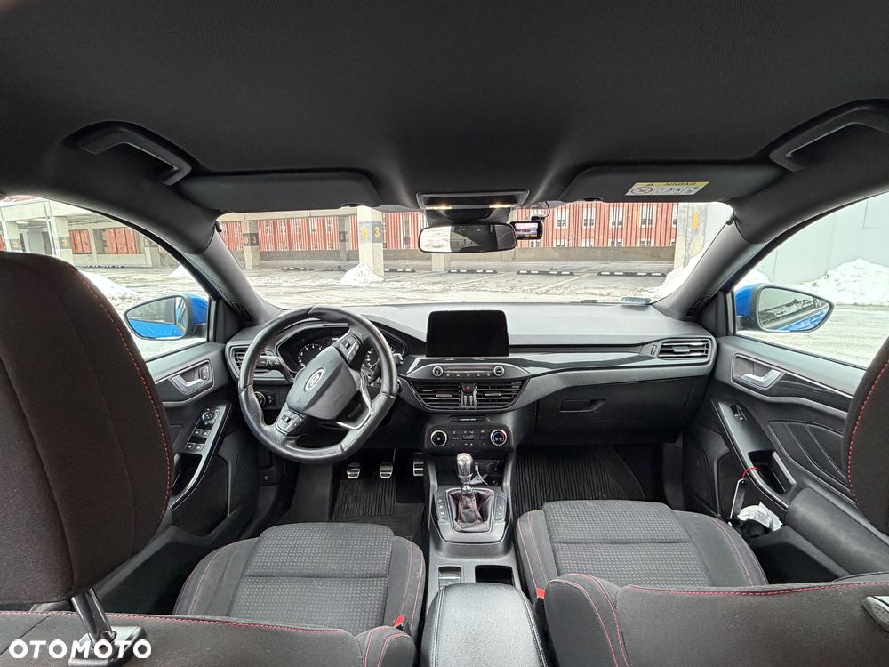 Ford Focus - 10