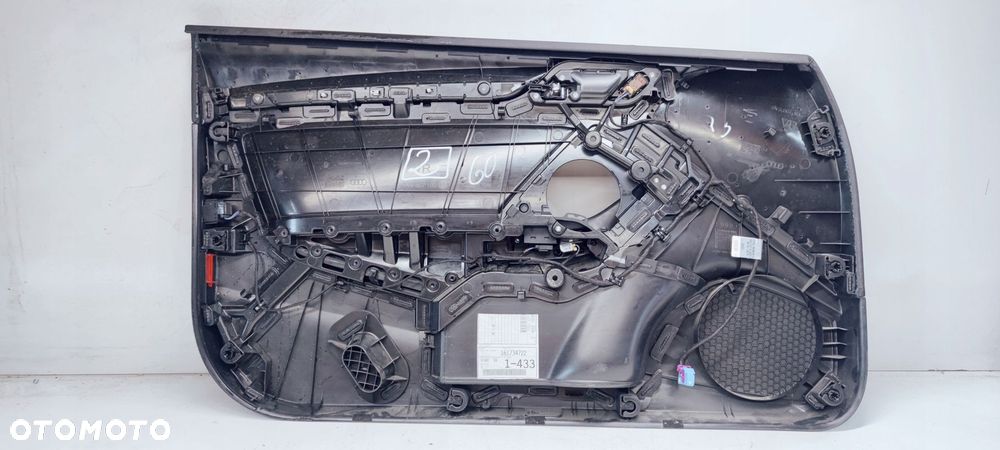 BOCZEK DRZWI P P AUDI A3 8V 8V3867106 MATERIAŁ *2* - 4