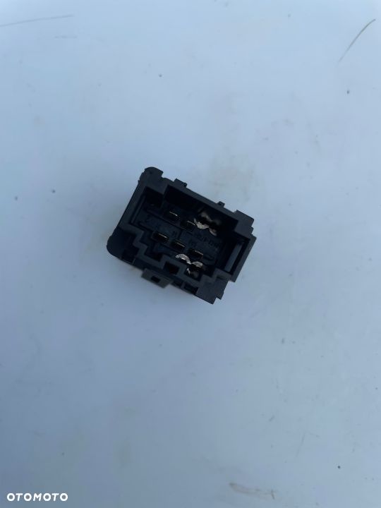 PRZEŁĄCZNIK REGULACJI ŚWIATEŁ GOLF BORA 1J0941333A - 3